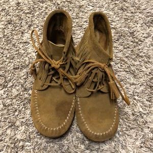 Minnetonka Moccasin boots